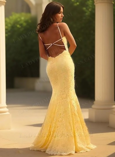 2025 Sheath/Column Lace V-neck Sleeveless Sweep/Brush Train Prom Dresses