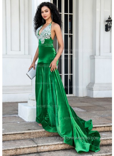2025 Emerald Green Velvet Halter Open Back Halter Long Prom Dresses With Appliques